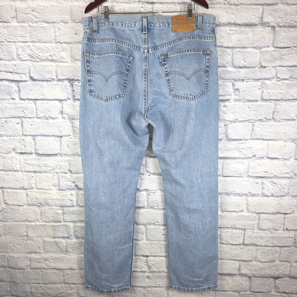 Vintage Levis 505 Regular Fit Straight Leg Jeans Light Wash Made‎ in USA 38x30